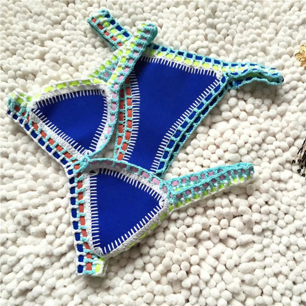 Bikini KAÏSIA NAÏRA – Maillot de bain femme tendance, détail haut